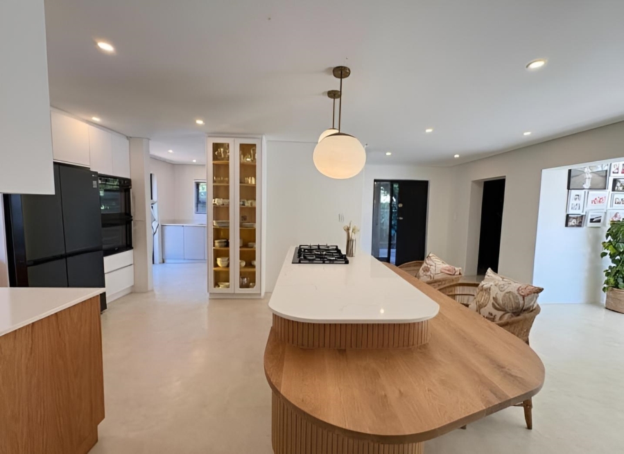 To Let 4 Bedroom Property for Rent in Protea Valley Western Cape